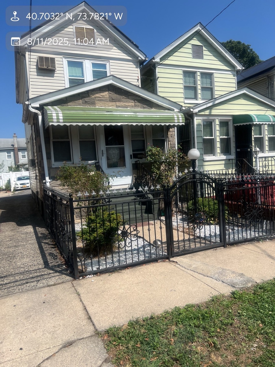 173-51 105th Avenue , Queens, NY, US
