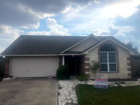 605 Harper Street , Holland, TX, US