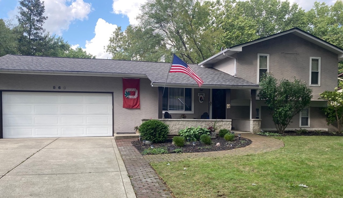 860 Middlebury Dr S , Worthington, OH, US