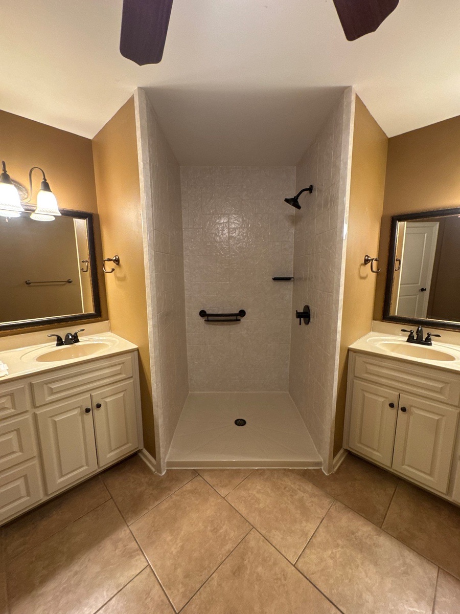 202 Red Oak Drive , Searcy, AR, US