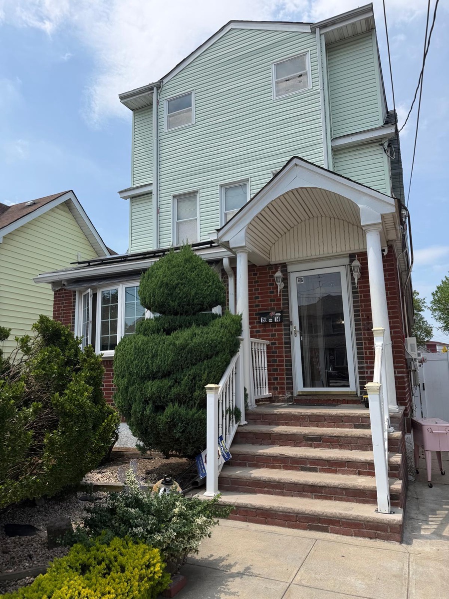155-14 101st Street , Queens, NY, US
