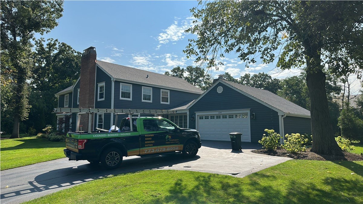 1241 West Cascade Court South , Lake Forest, IL, US