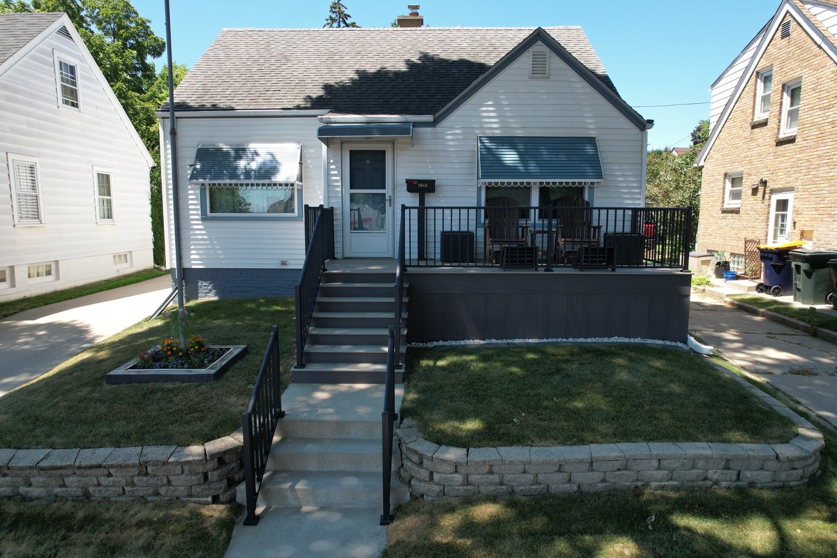 1343 South 94th Street , West Allis, WI, US
