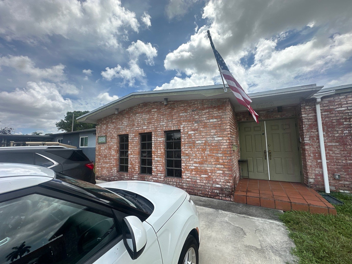 1660 SW 27th Terrace , Fort Lauderdale, FL, US