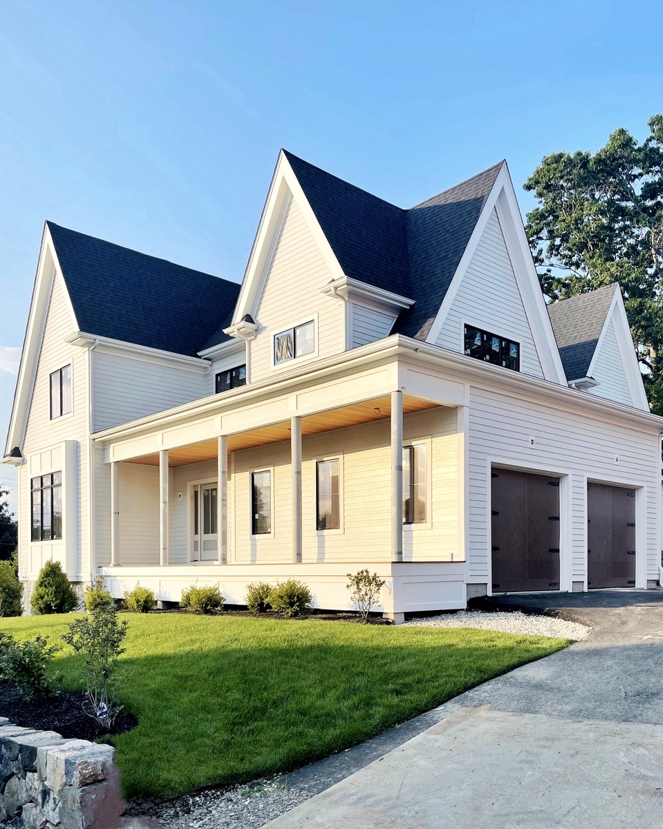 4 Pine Grove Street , Milton, MA, US