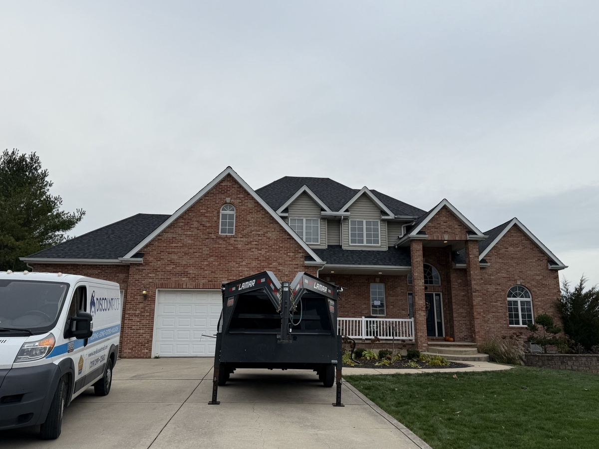 282 White Tail Court , Hobart, IN, US