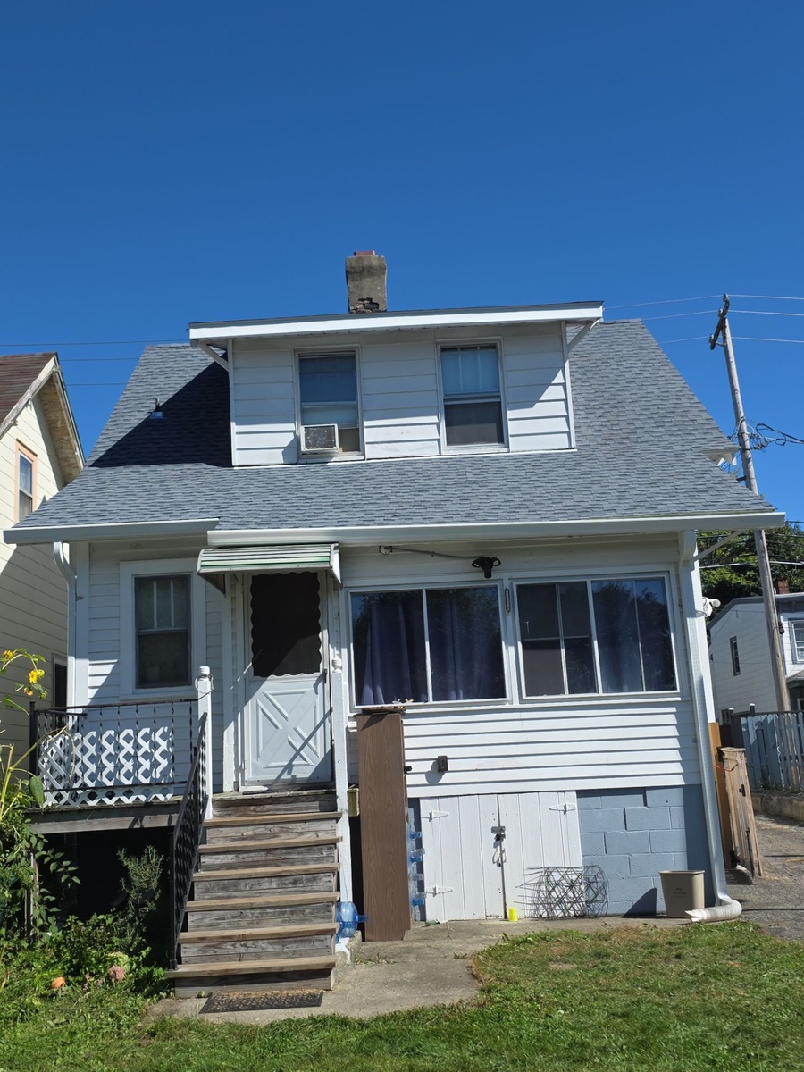 25 Fullerton Ave , Newburgh, NY, US