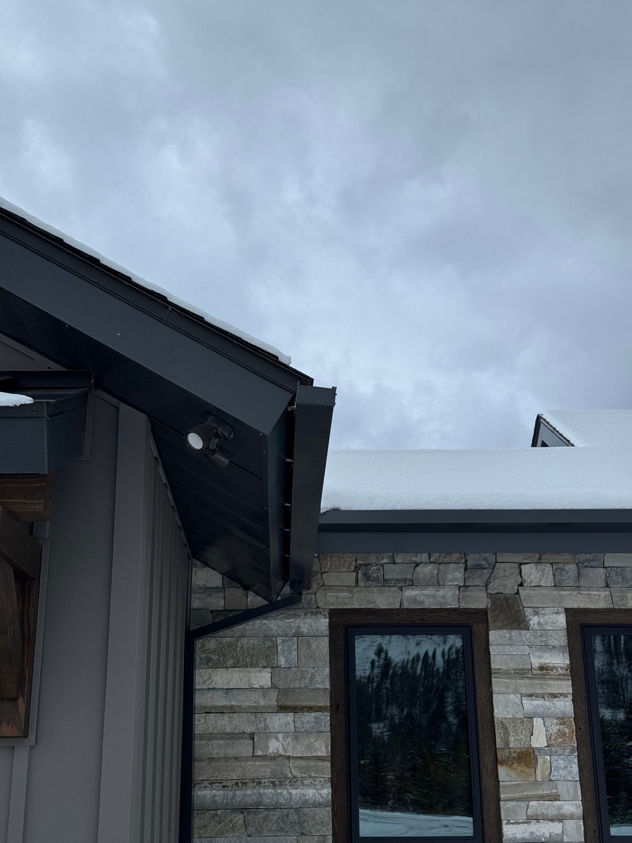 65 Manor Way , West Yellowstone, MT, US
