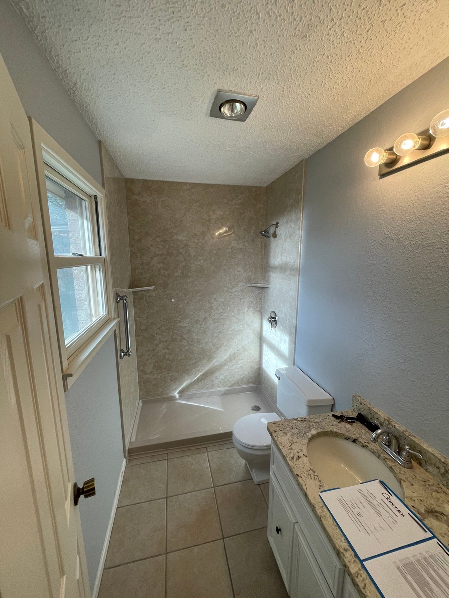 8208 Louisville Avenue , Lubbock, TX, US