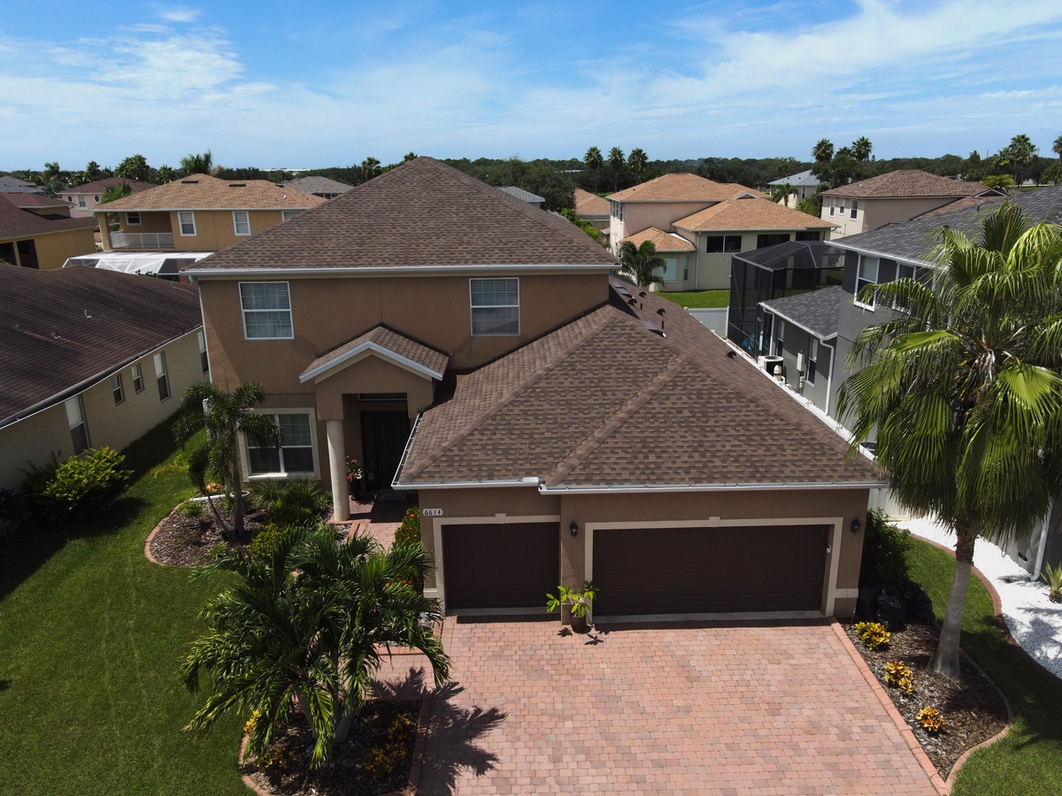6614 38th Street East , Sarasota, FL, US