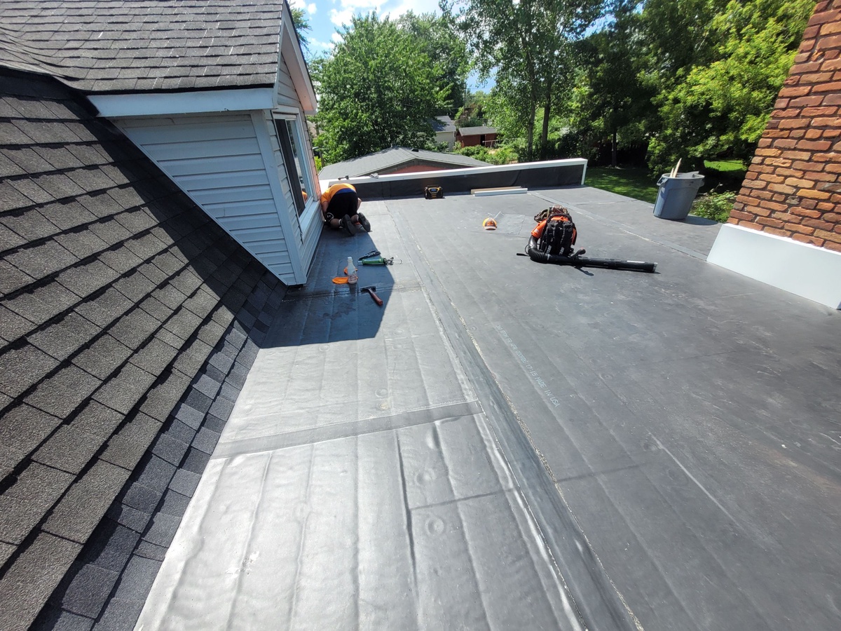 22301 Raymond Street , St. Clair Shores, MI, US