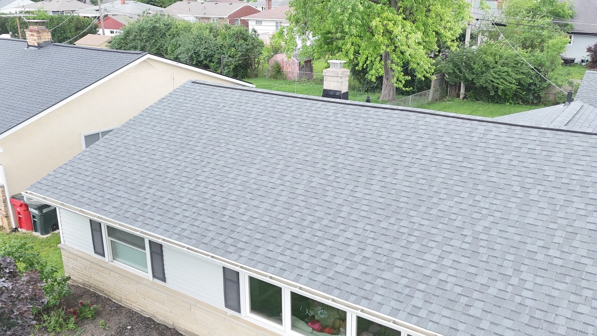 2642 Kingston Avenue , Grove City, OH, US