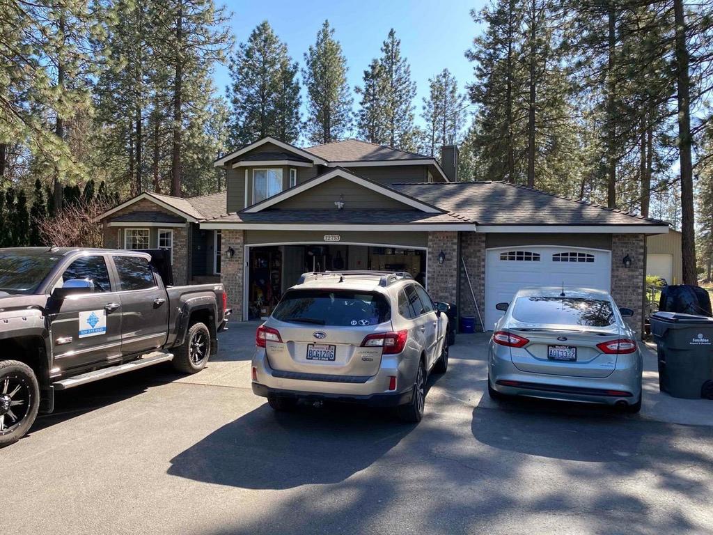 12713 West Greenfield Road , Nine Mile Falls, WA, US
