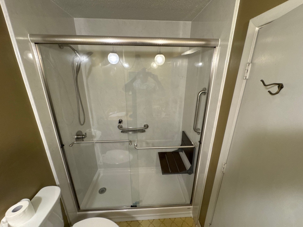 4738 Sherbrook Drive , Jackson, MS, US