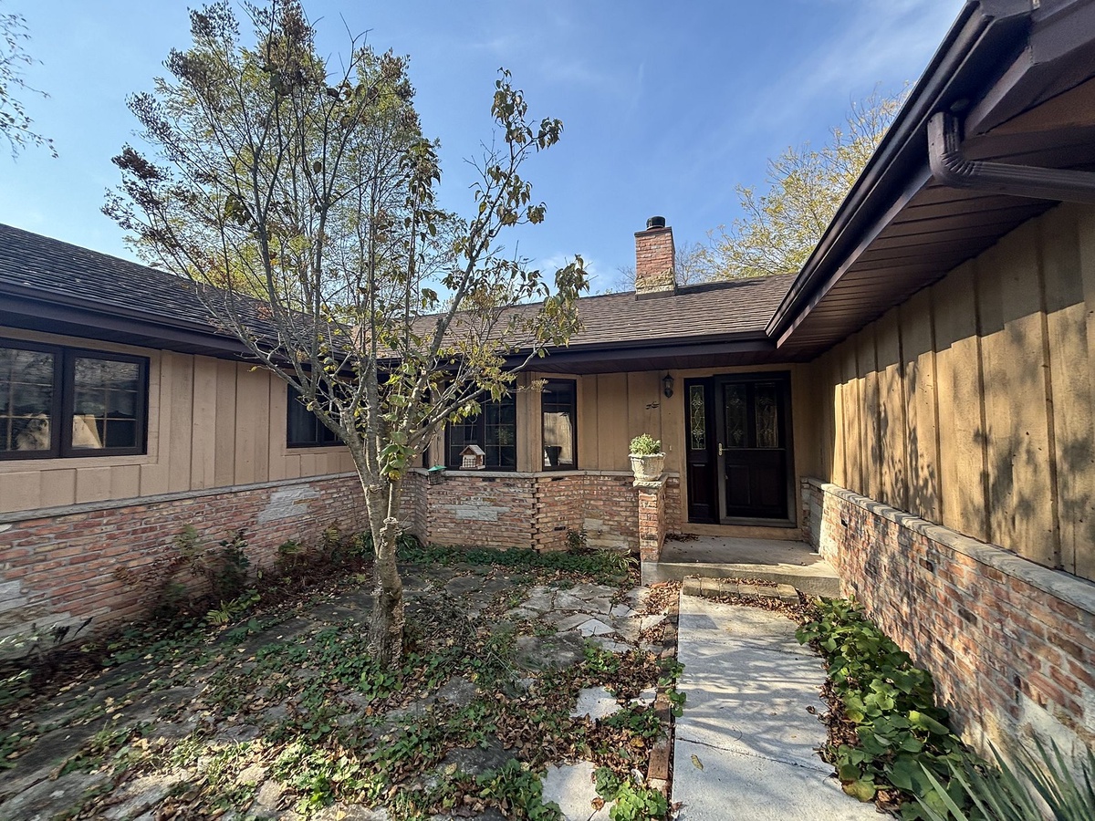 W370S11015 Shearer Road , Eagle, WI, US