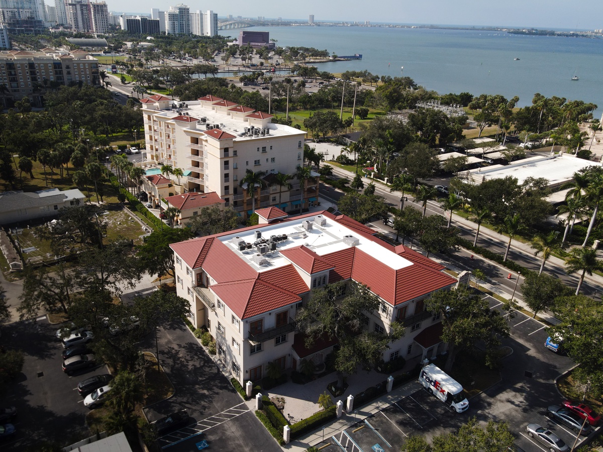 1226 North Tamiami Trail , Sarasota, FL, US