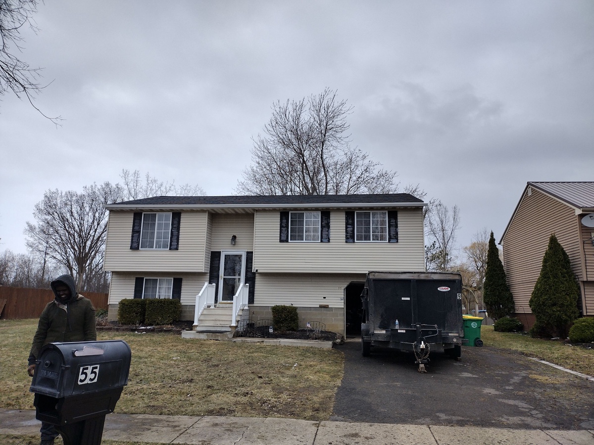 55 Oakhill Drive , Hamburg, NY, US