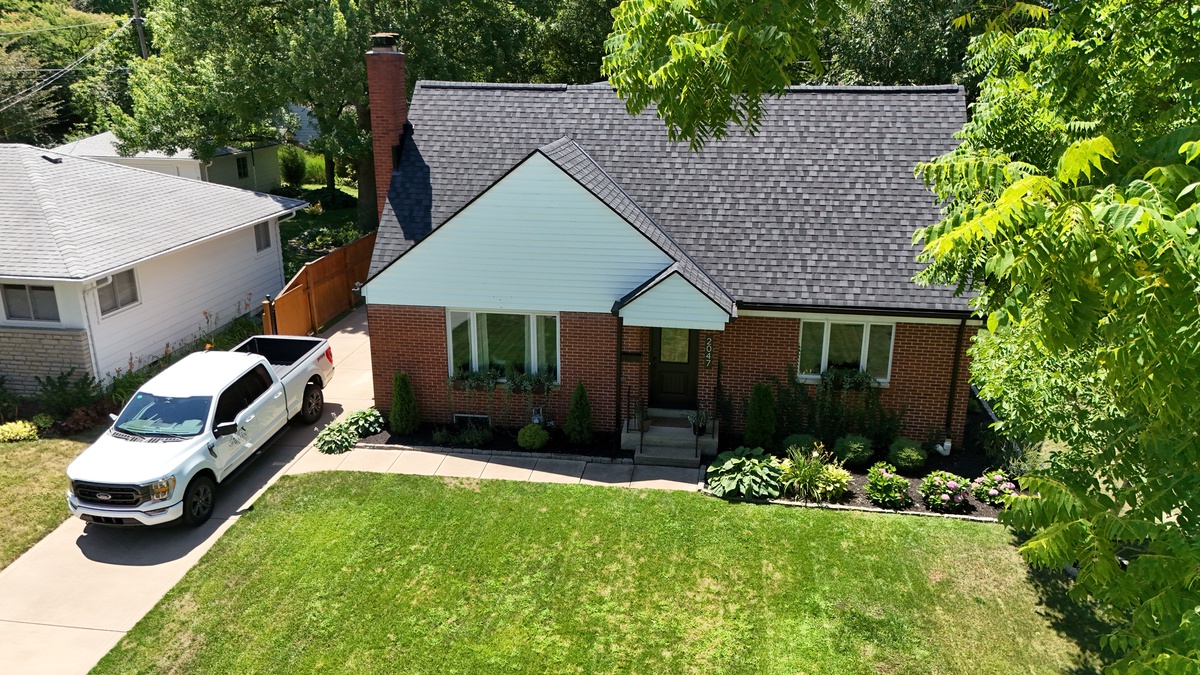 2074 Milden Road , Upper Arlington, OH, US