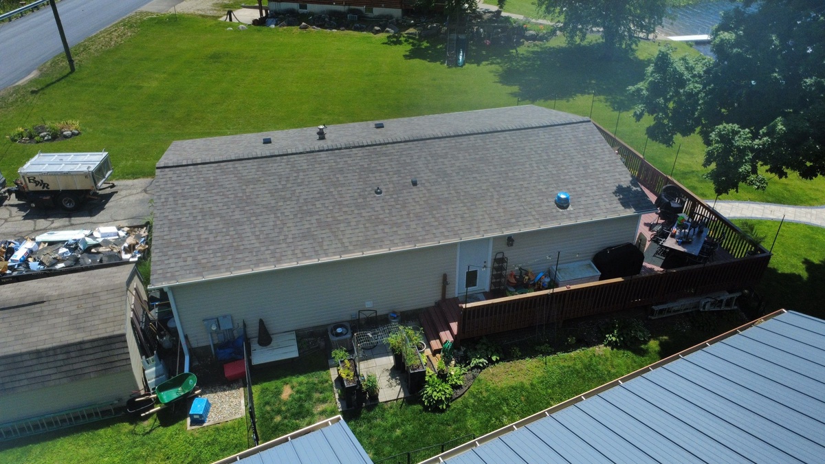 658 Briggs Rd S , Middleville, MI, US