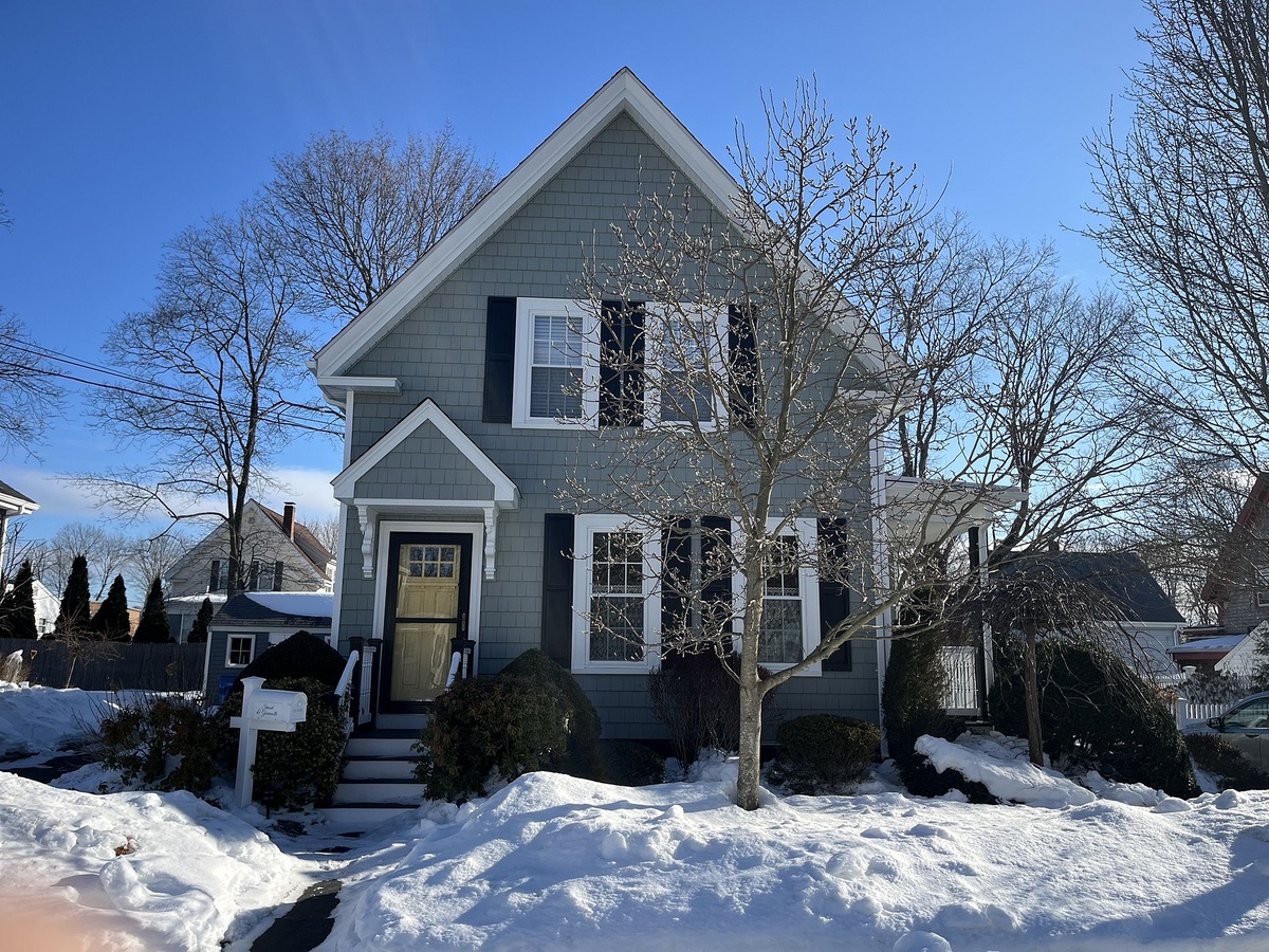 15 Cottage Street , Whitman, MA, US