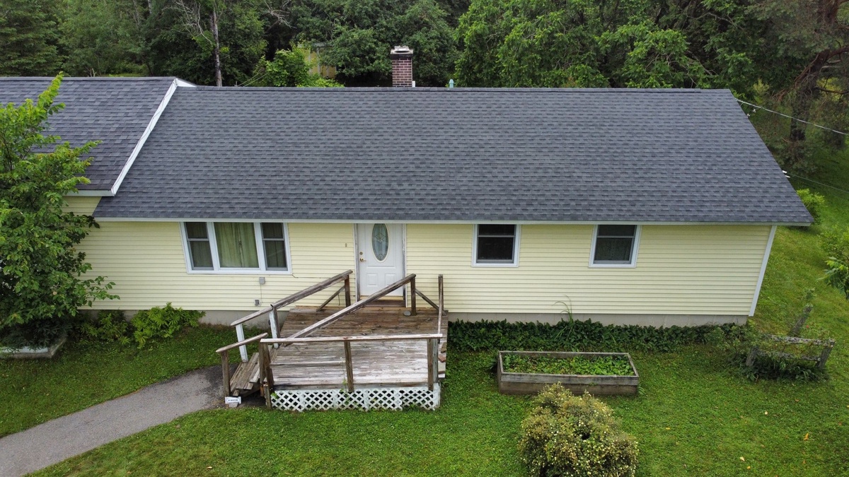 76 Nolan Road , Holden, ME, US