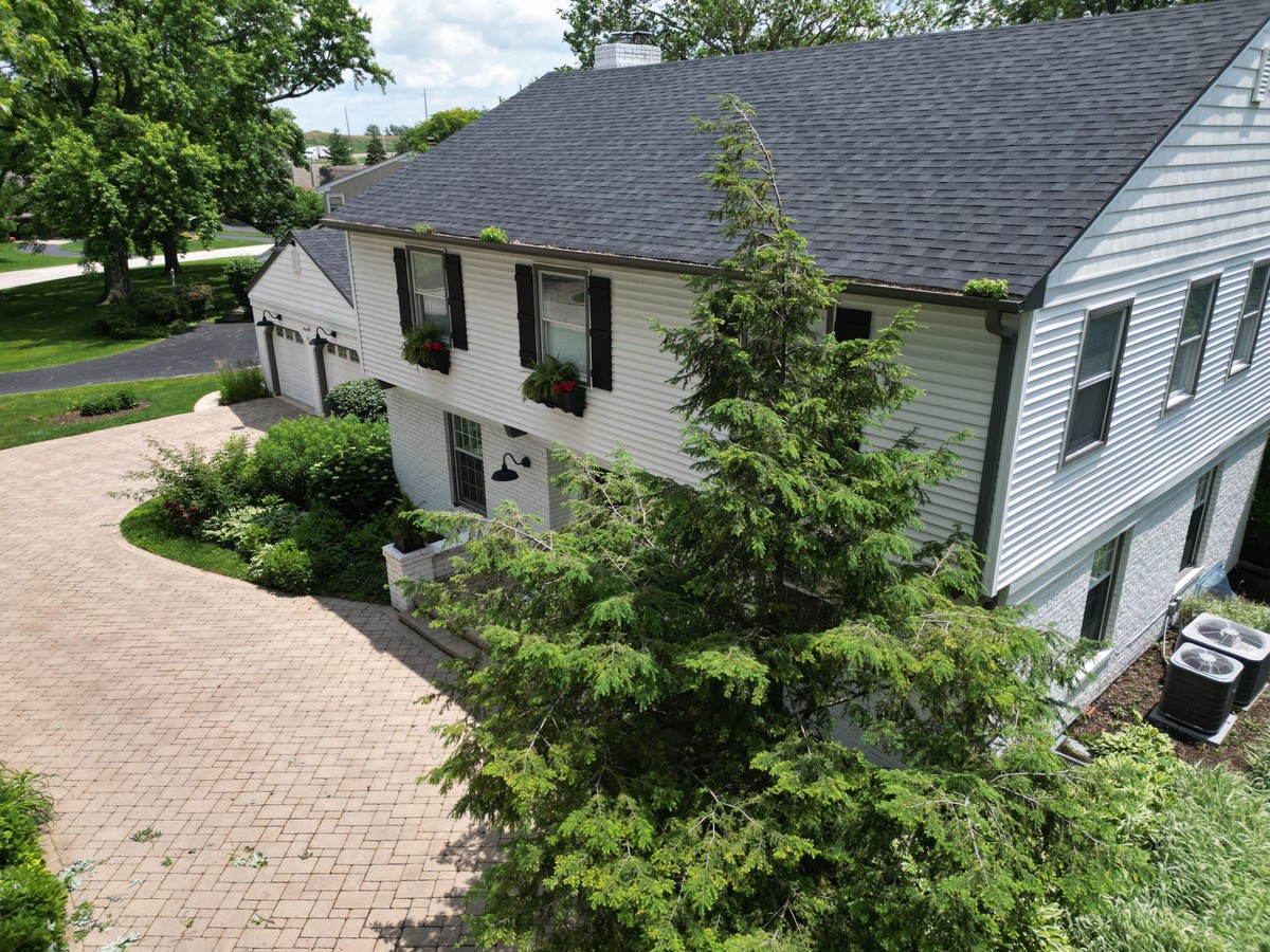 34 Croydon Lane , Oak Brook, IL, US
