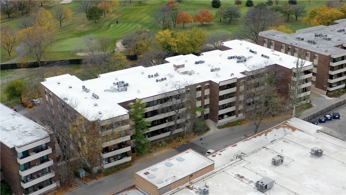 9240 Gross Point Road , Skokie, IL, US