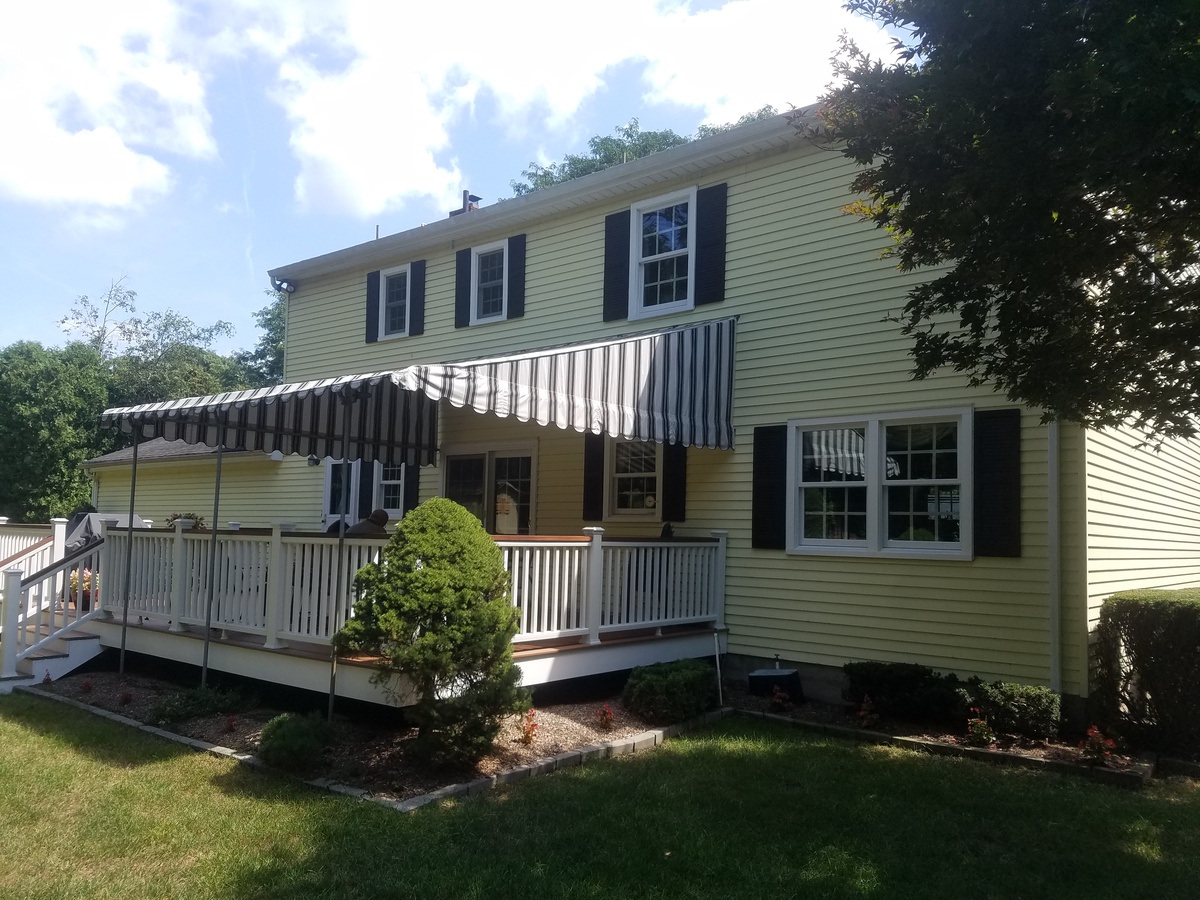 43 Van Blarcom Lane , Wyckoff, NJ, US