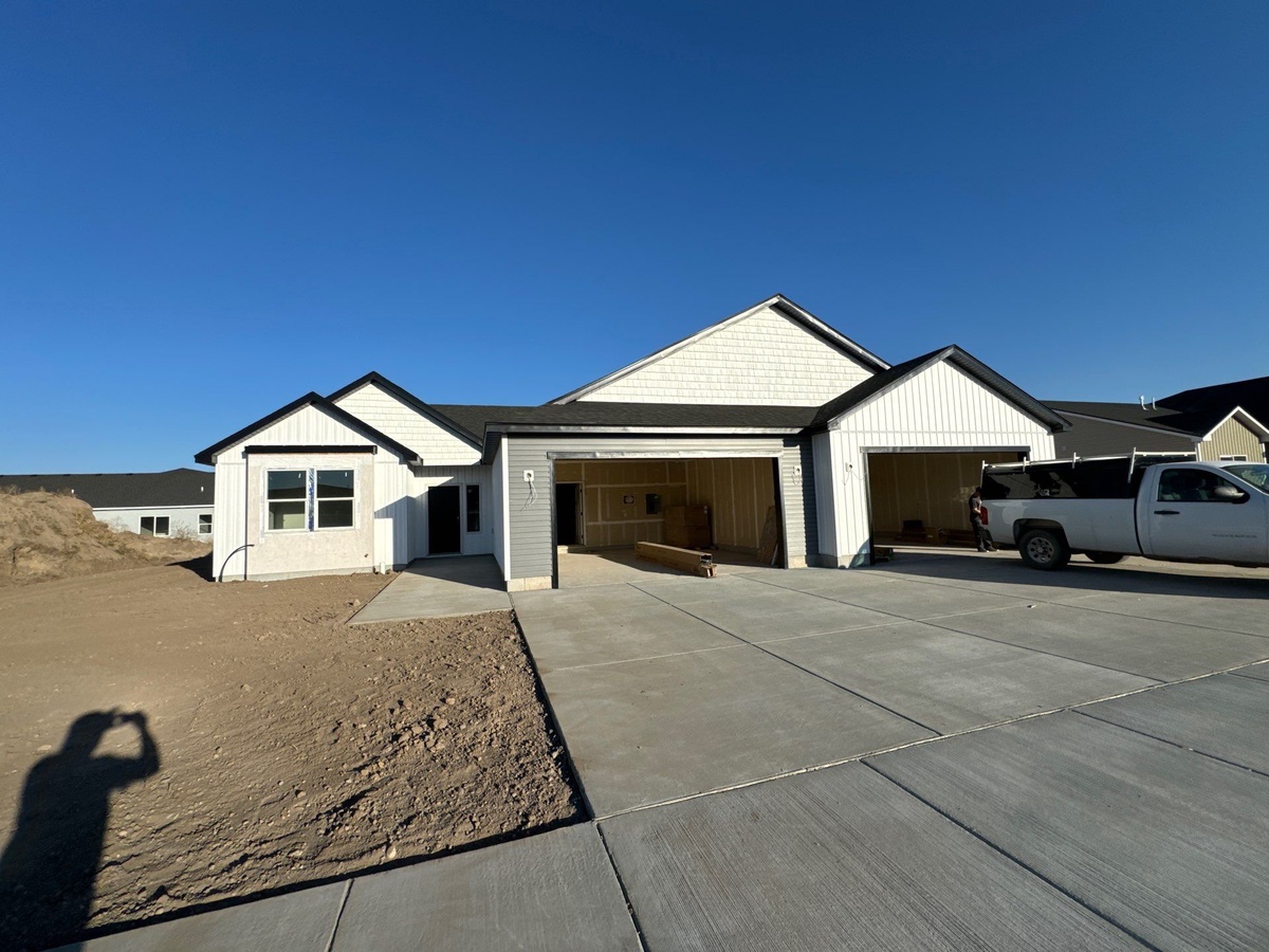 581 South Cutler Avenue , Sugar City, ID, US