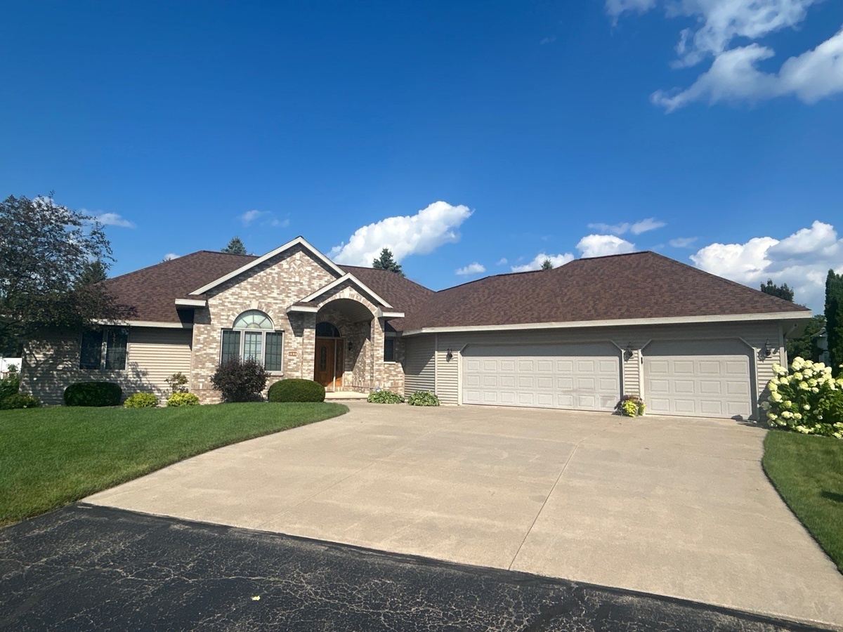 1400 West Breckenridge Court , Appleton, WI, US