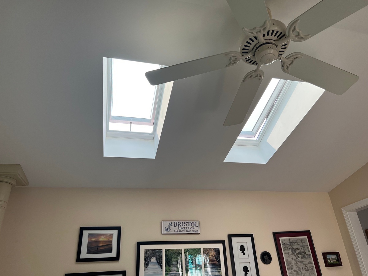 4 Mallory Court , Bristol, RI, US
