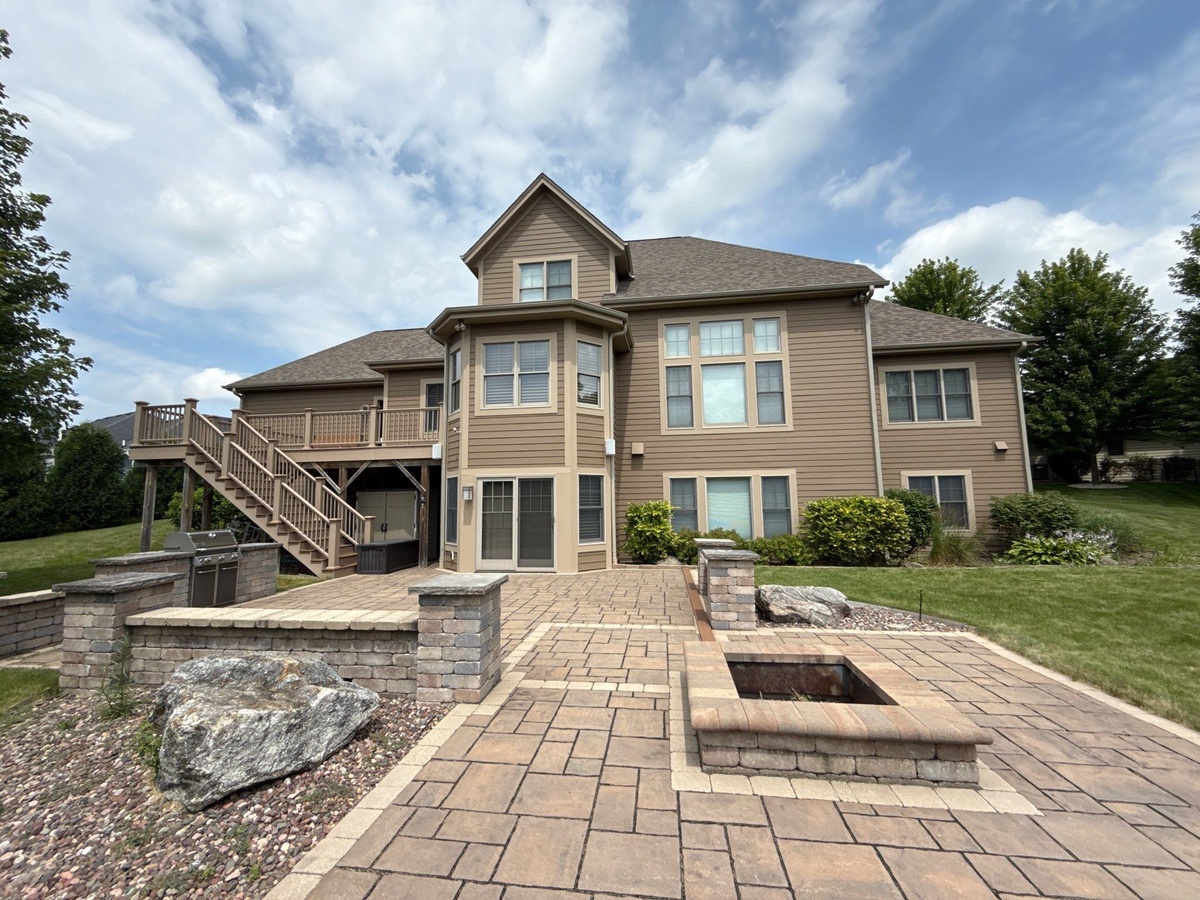 Randy B. | 1101 E Peach Tree Ln, Oak Creek, WI, USA, WI