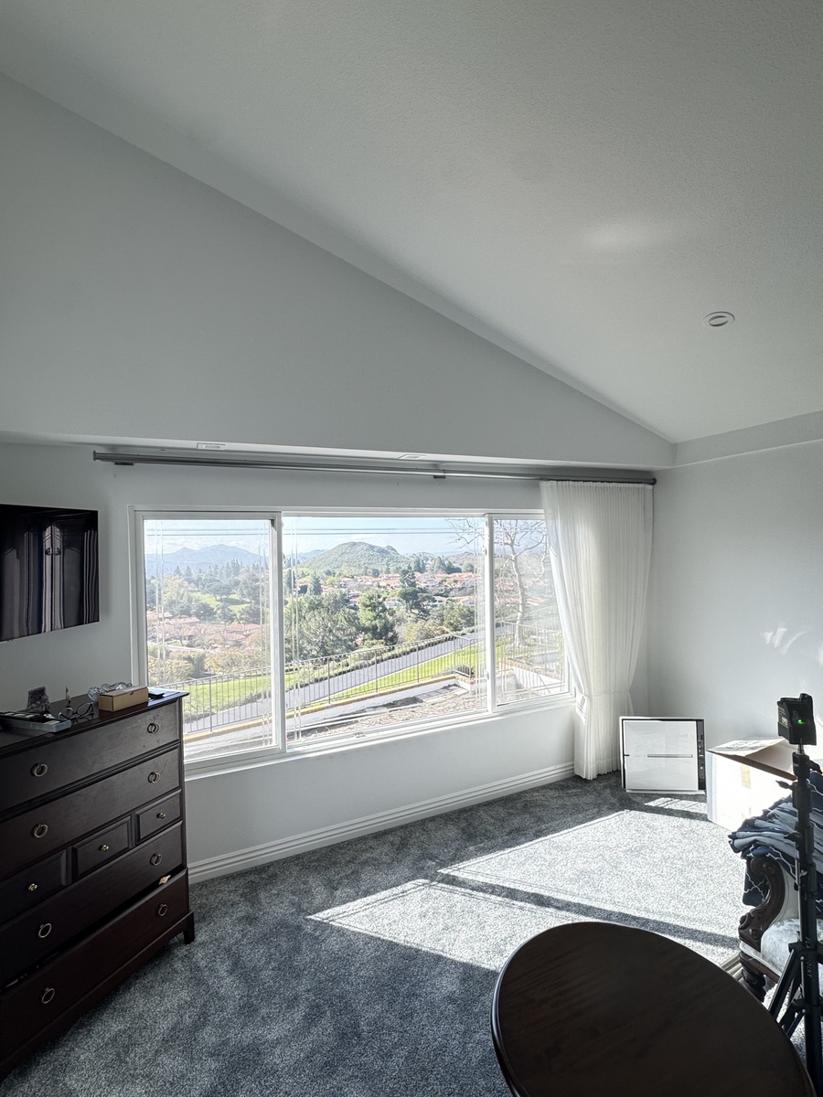 Thousand Oaks, CA, 91360, US