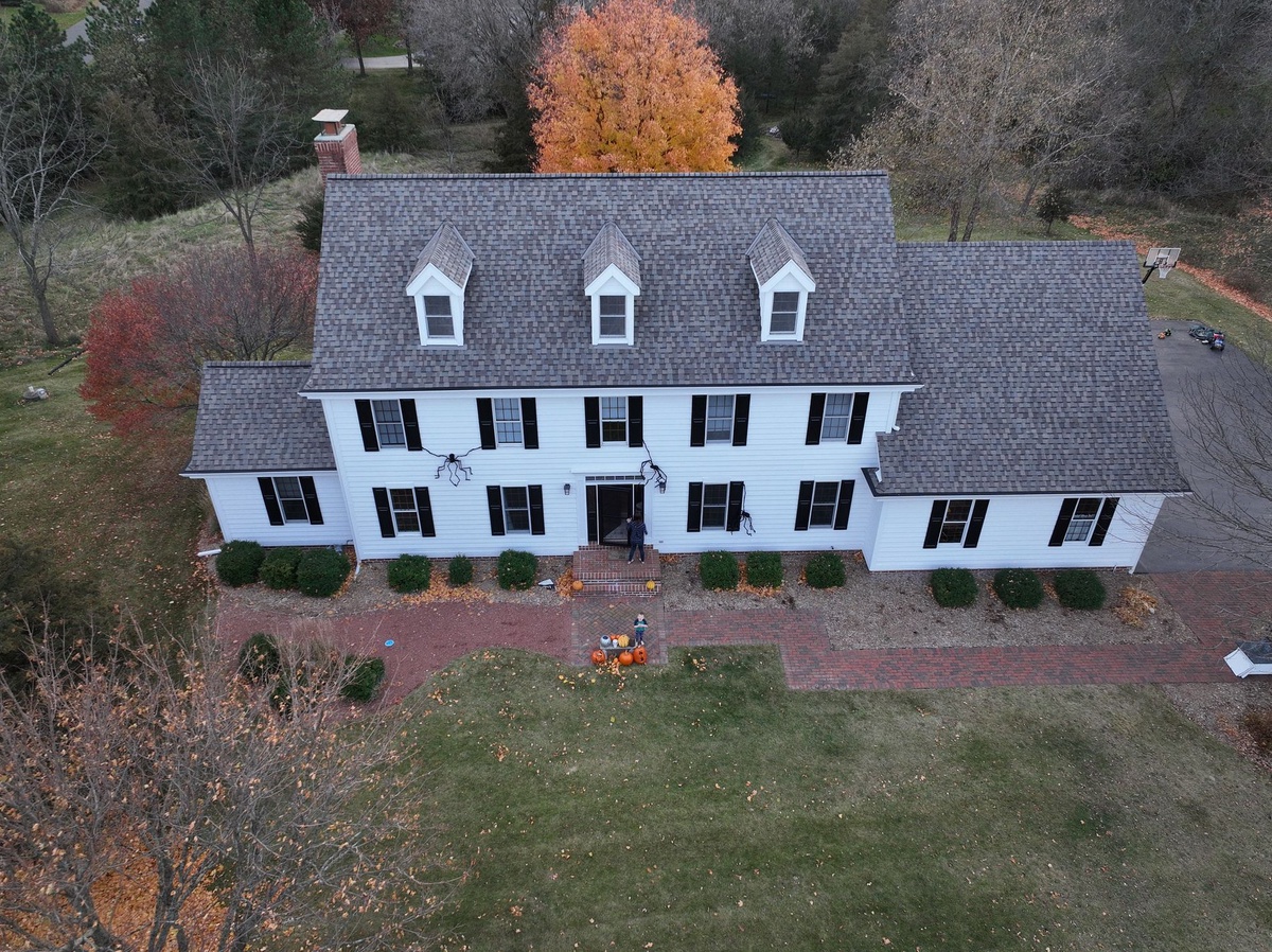 S27W35327 High Prairie Court , Oconomowoc, WI, US