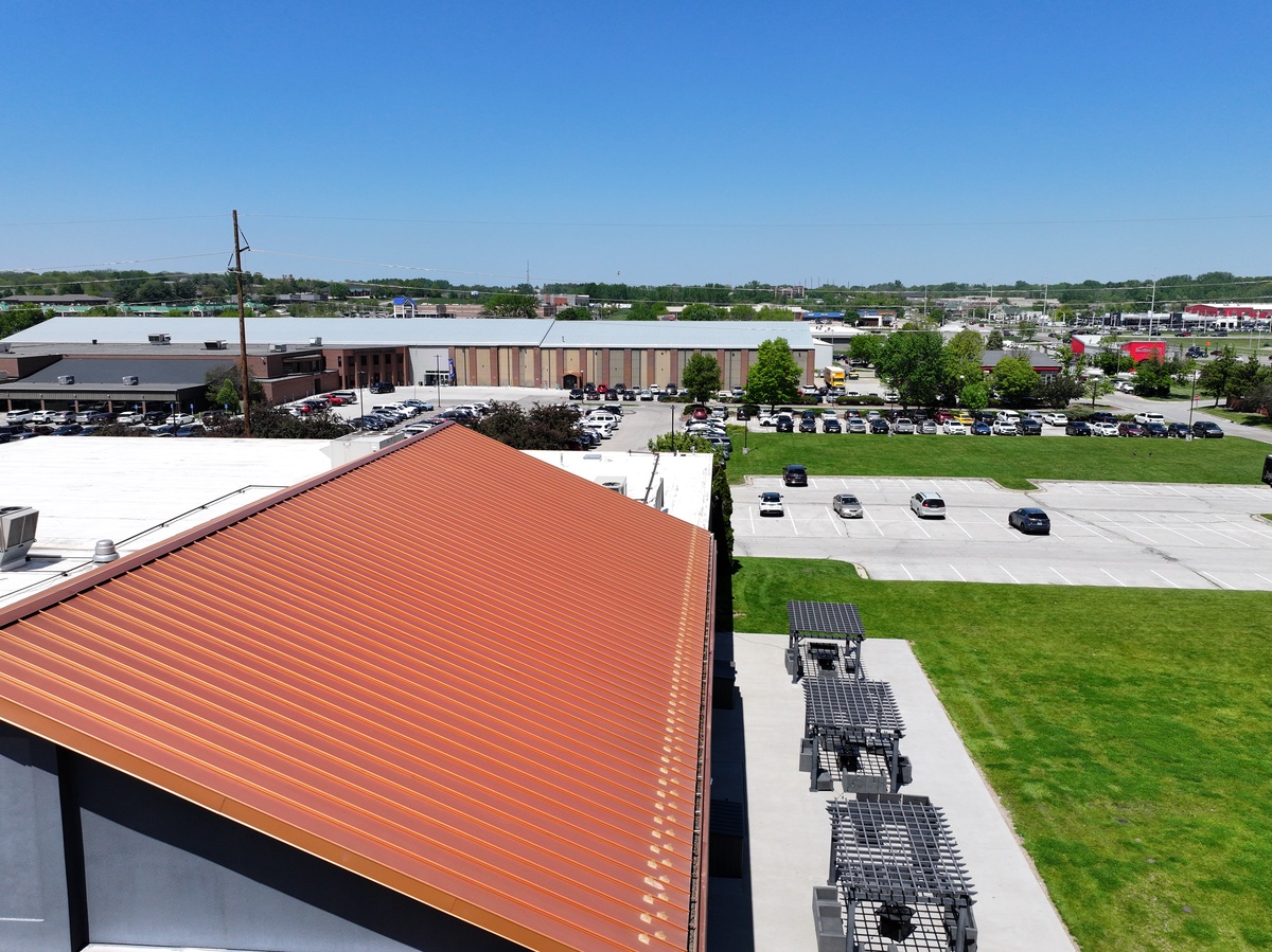 2000 Northwest 100th Street , Clive, IA, US