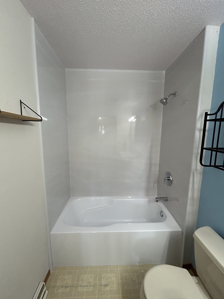 114 South 7th Avenue , Saint Nazianz, WI, US