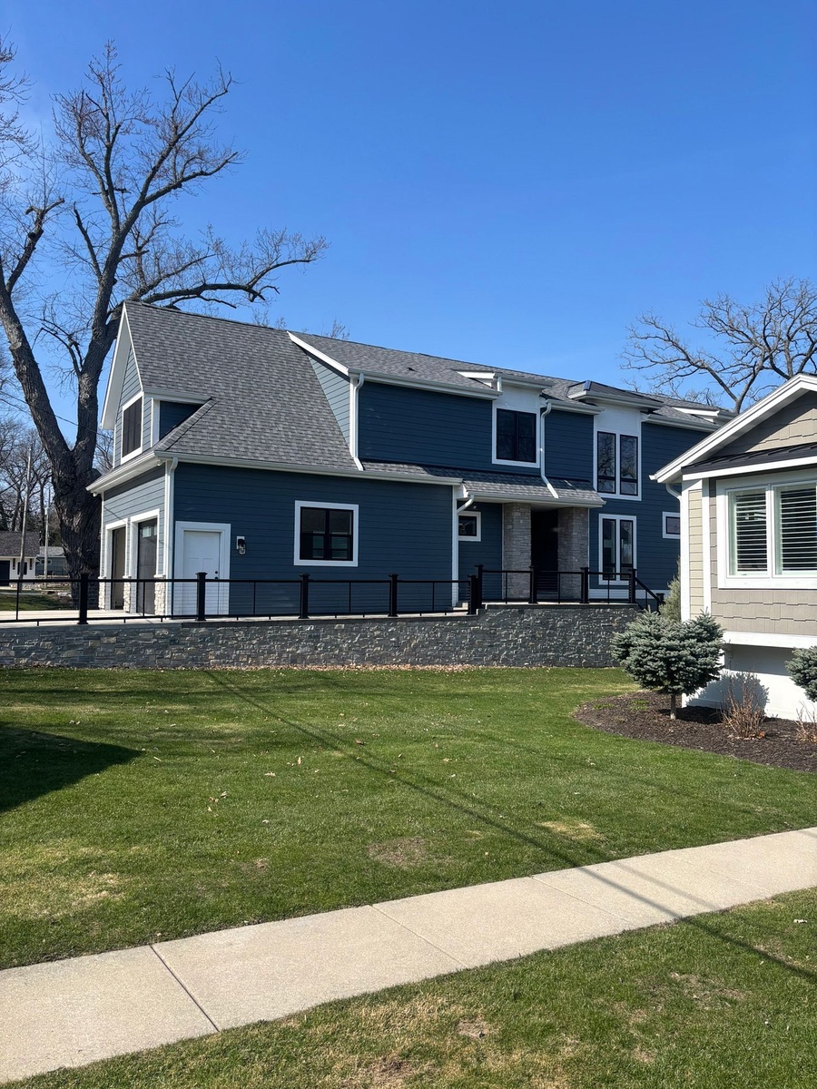 N21W28674 Louis Avenue , Pewaukee, WI, US