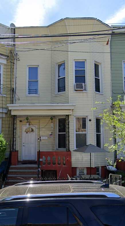 120 Shepherd Avenue , Brooklyn, NY, US