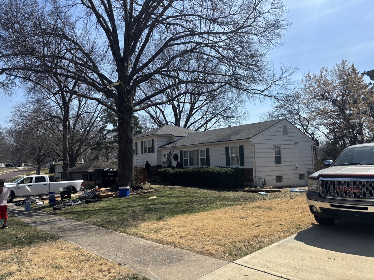 5809 West 101st Terrace , Overland Park, KS, US