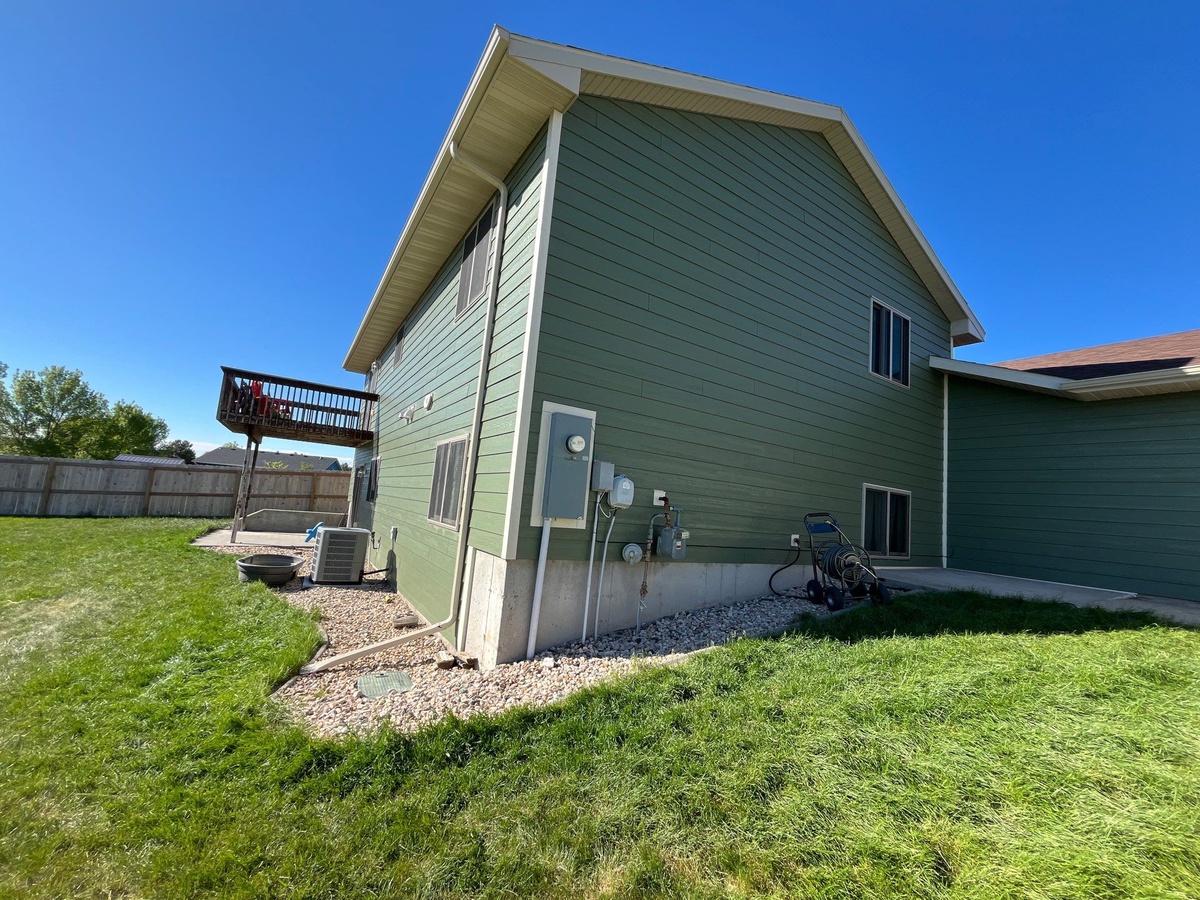 Summerset, SD, 57718, US