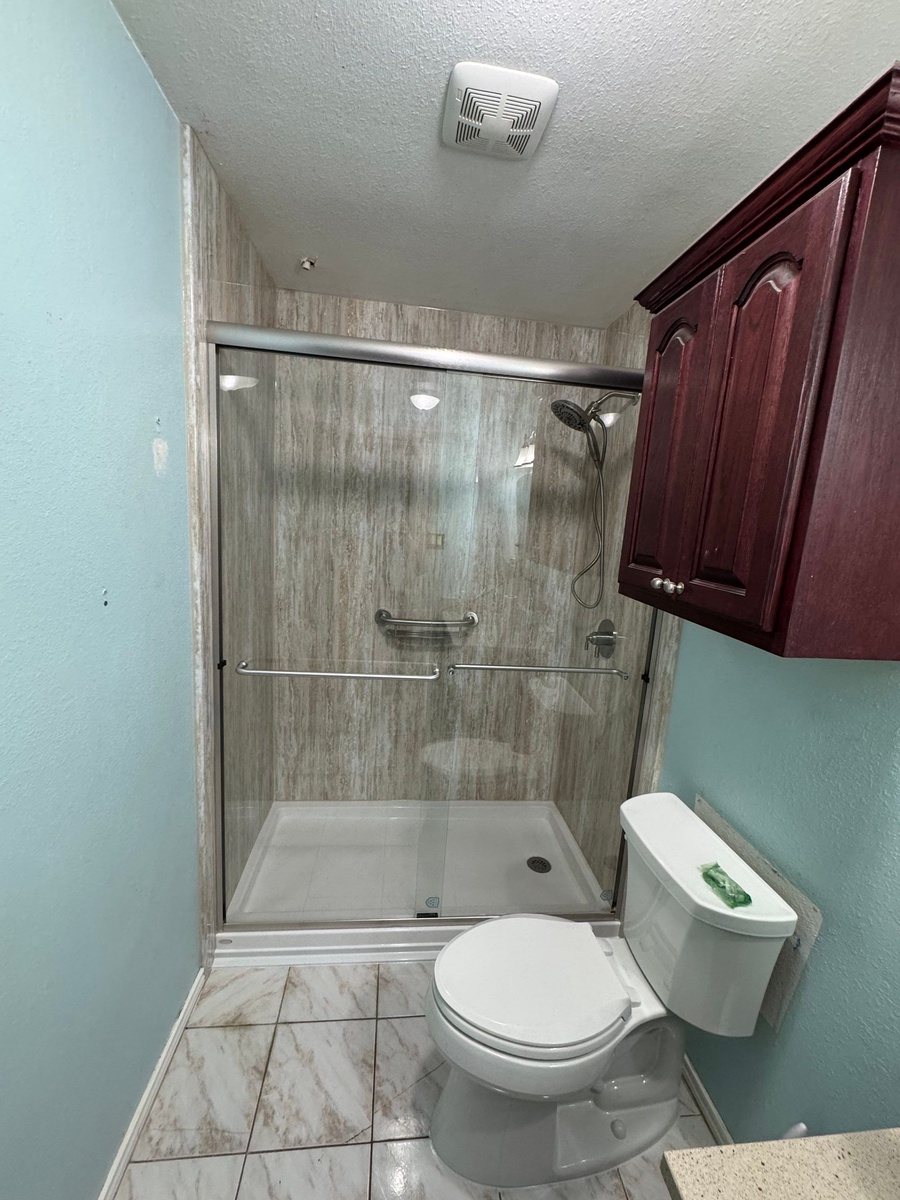 1220 East Lott Avenue , Kingsville, TX, US
