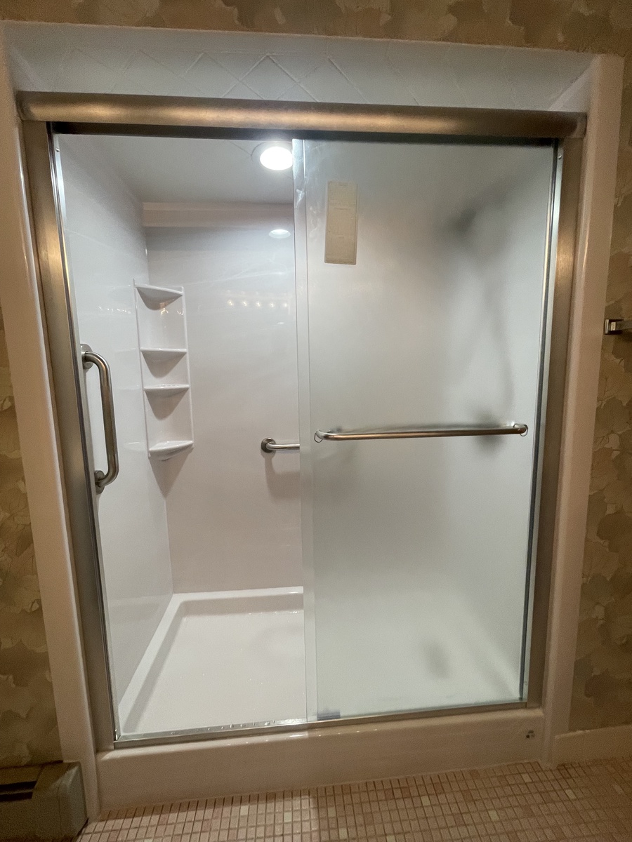 West Allis, WI, 53227, US