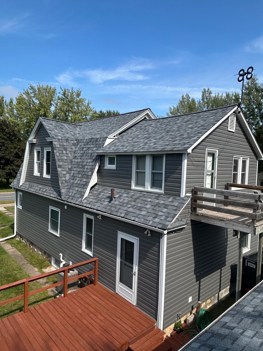 747 North Washington Avenue , New Richmond, WI, US