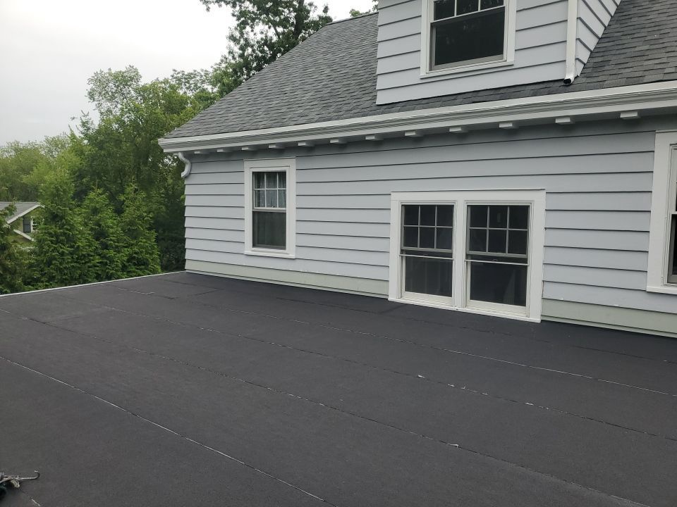 33 Hobart Avenue , Millburn, NJ, US