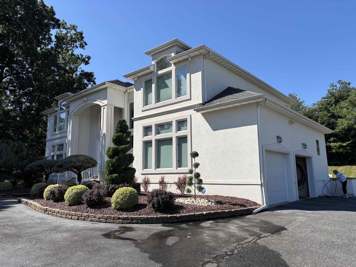 158 Gravel Hill Road , Manalapan Township, NJ, US