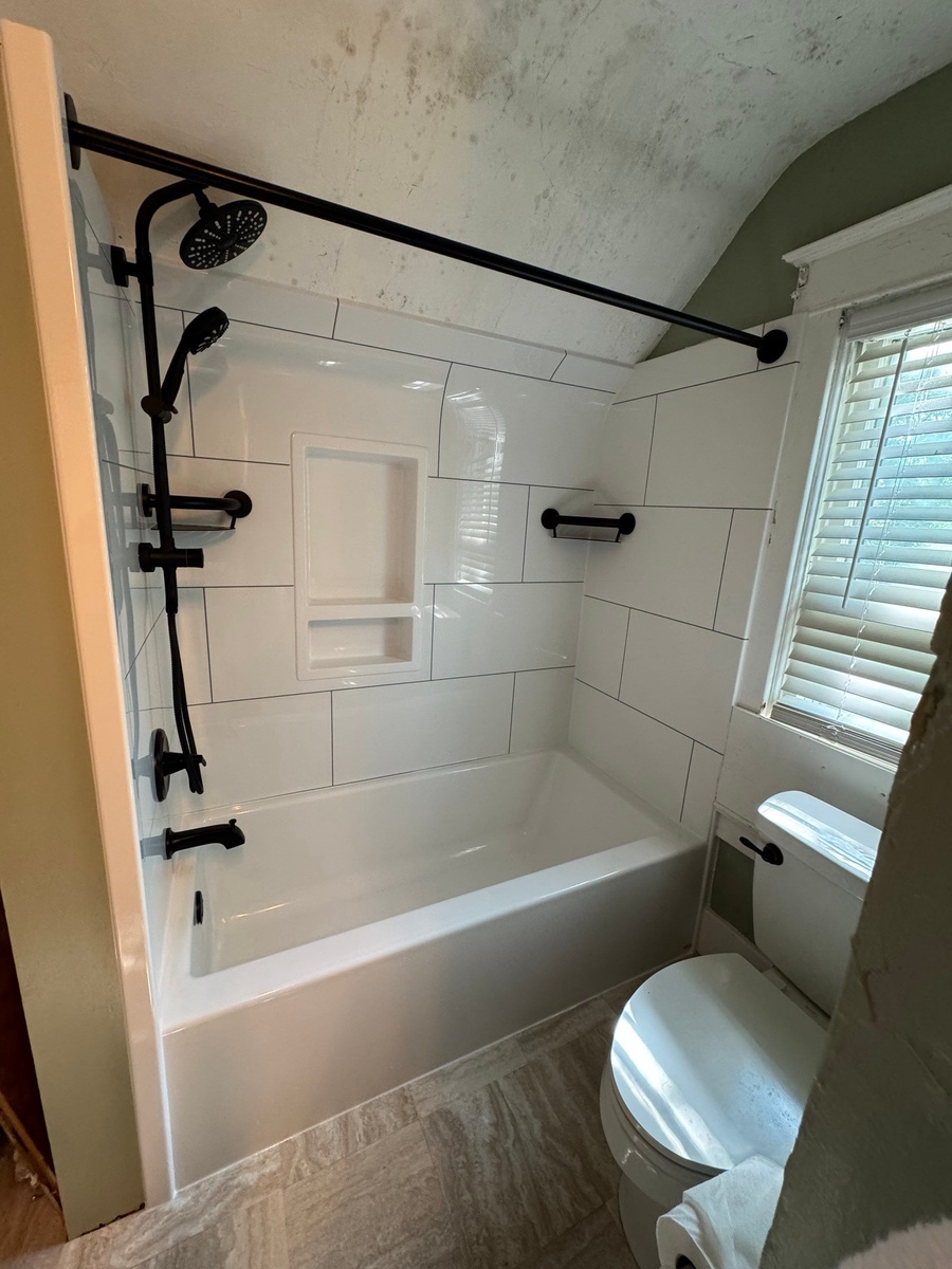 225 N Randall Ave , Moundridge, KS, US