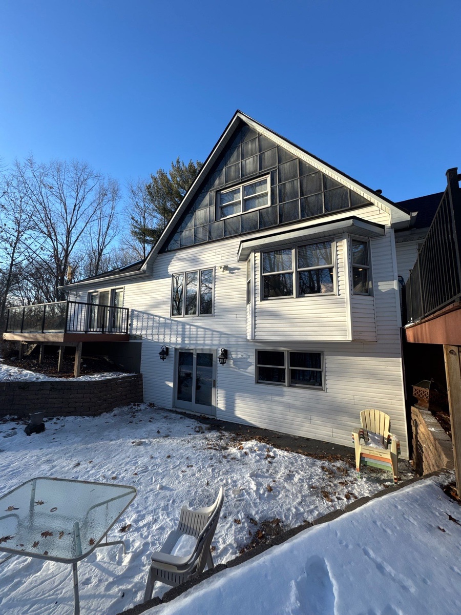 639 Hickory Drive , Hobart, WI, US