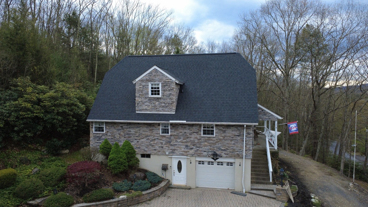 184 Cherry Lane Road , Bartonsville, PA, US