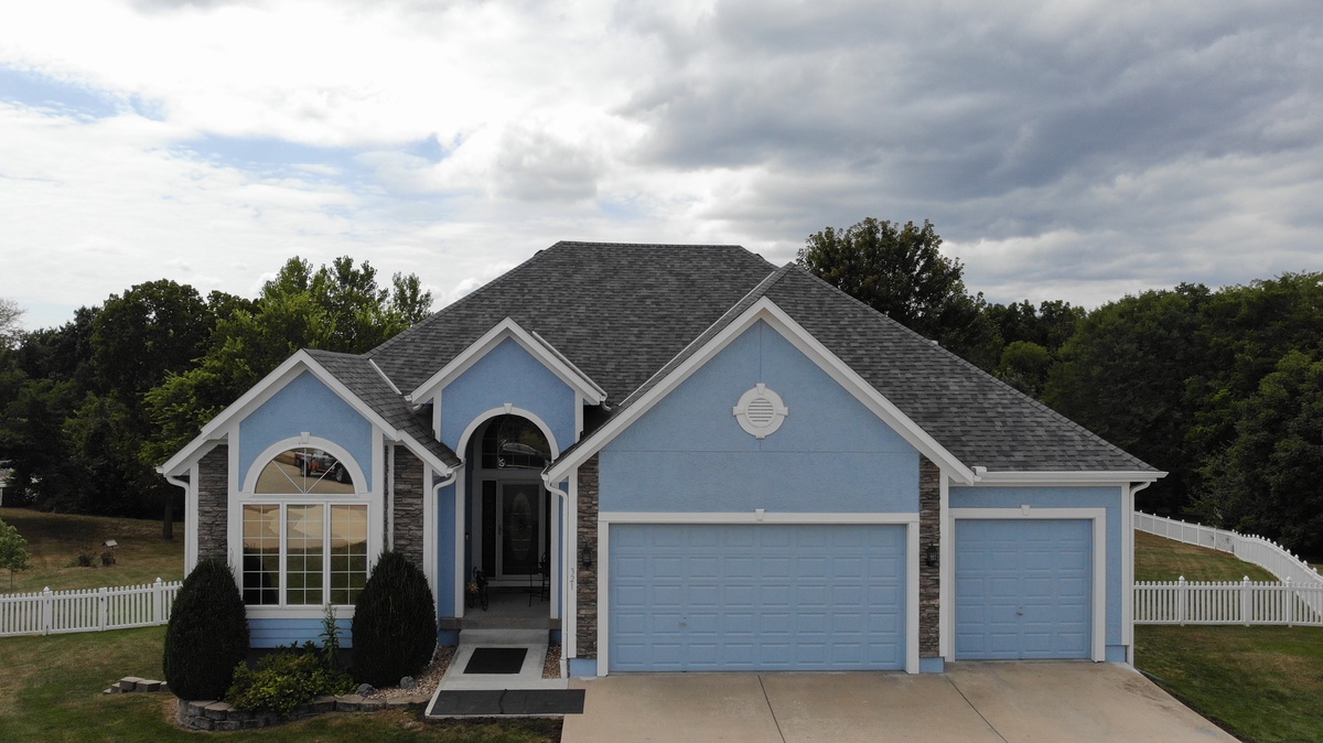 321 Southeast Canter Circle , Lee's Summit, MO, US