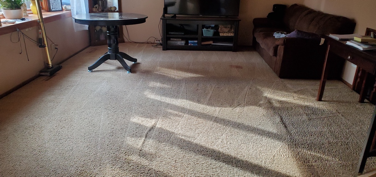 7030 Lowell Drive , Carpentersville, IL, US